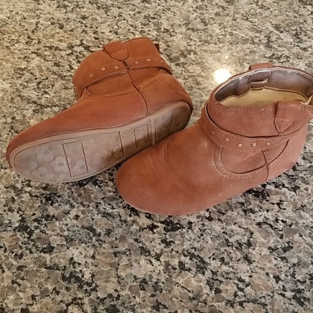 Girls Old navy boots size 11